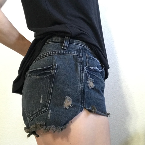 ‼️FREE PEOPLE Black Distressed Cut Off Shorts 26‼️ - Picture 2 of 8